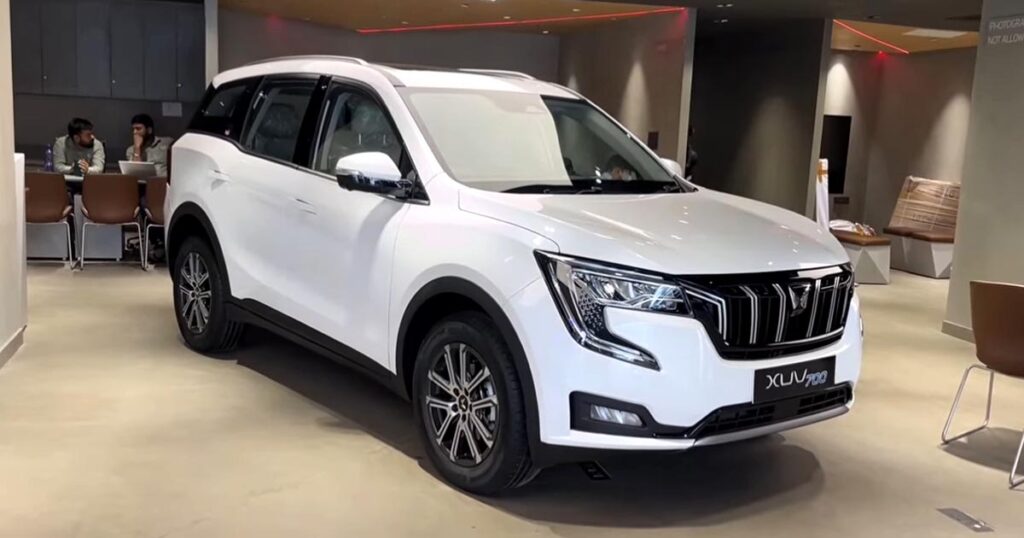 Mahindra Xuv700 Image